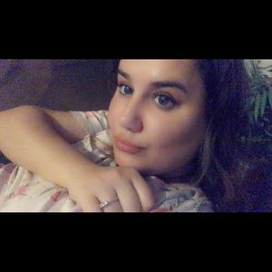 Meet your Posher, Kaia